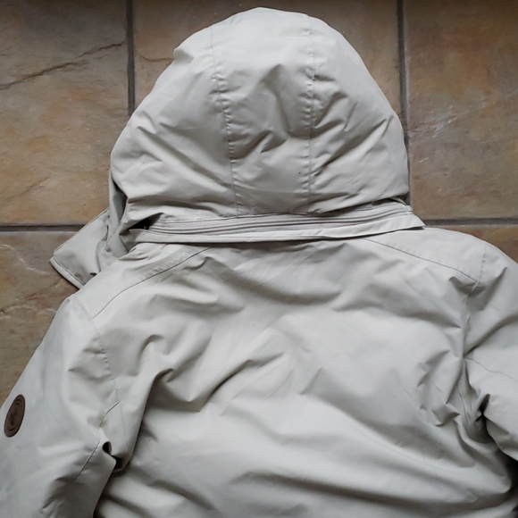 Women's snow winter jacket with faux fur hood - Picture 3 of 16